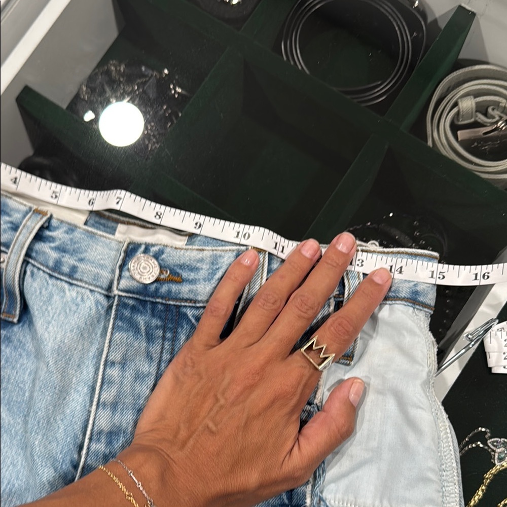 Frame Denim High Rise Blue Jeans with Subtle Distressing - Picture 8 of 10